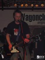 cockroach_flylikeadog_afterglow_wagon_04.jpg