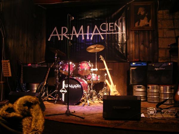 zdjęcie: armiacieni.jpg